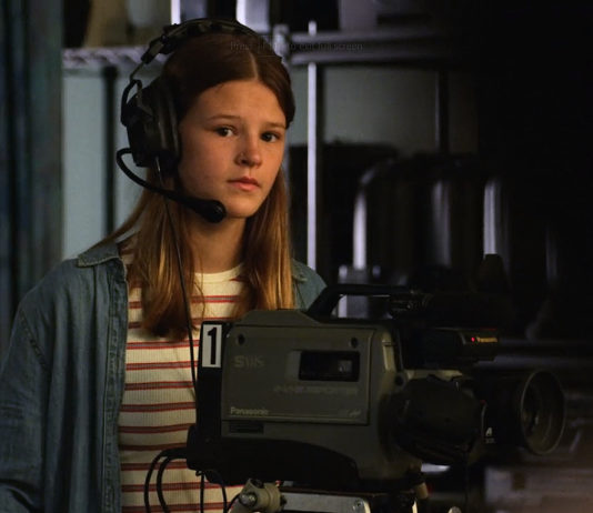 “Everything Sucks”: awkward and relatable coming of age story