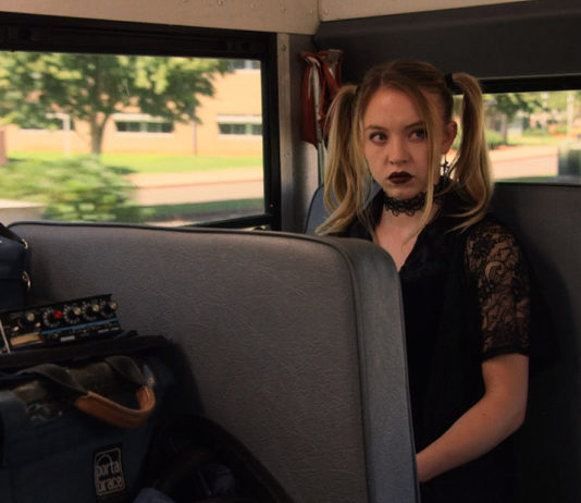 Netflix Axes “Everything Sucks!” After Just One Season