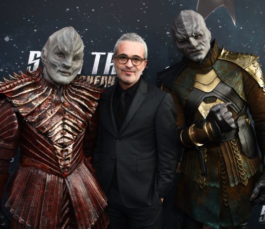 Alex Kurtzman Agrees to Five-Year CBS TV Studios Pact