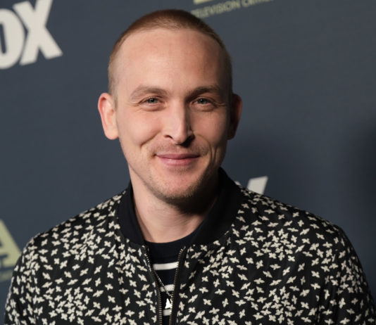Robin Lord Taylor To Recur in Netflix’s “You”