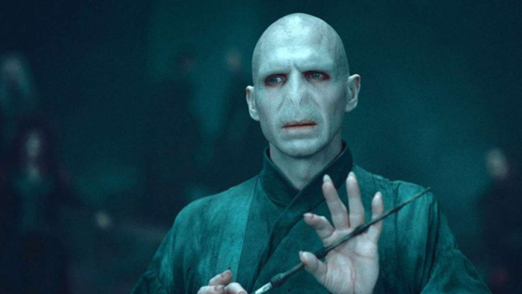 Harry Potter's Ralph Fiennes Reveals A Secret About You Know Who's Wand ...