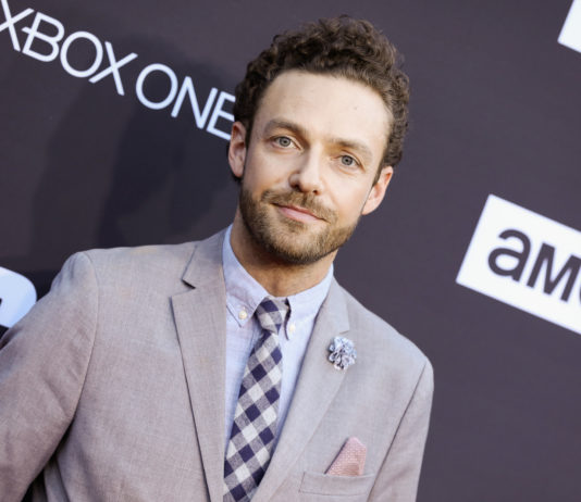 Walking Dead Actor Compares Show to “Star Trek”