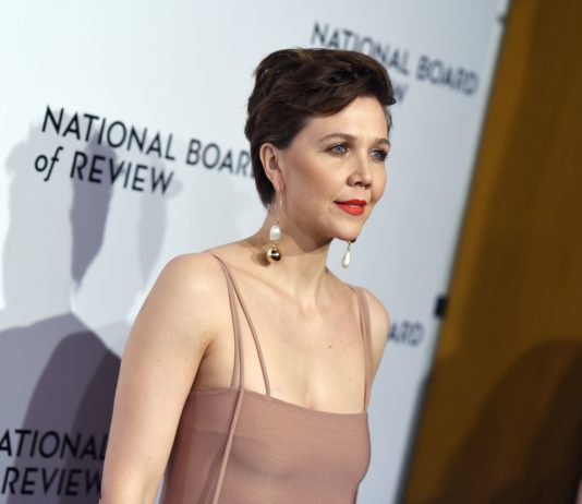 Maggie Gyllenhaal Cast as Elvis’ Mom In Baz Luhrmann’s Biopic