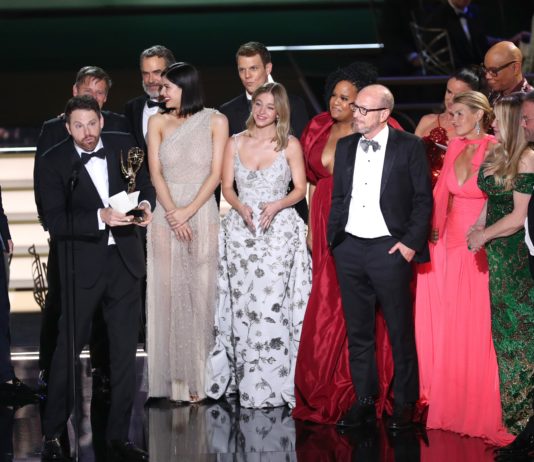 "The White Lotus" cast with their win for Limited Series at the 74th Primetime Emmy Awards