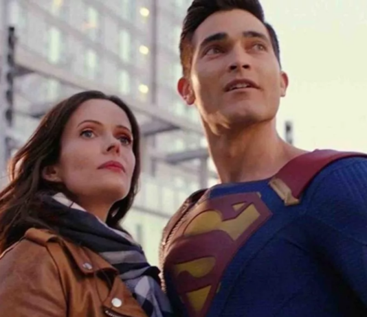 The CW Gives the Fourth Season of “Superman & Lois” the Green Light Tyler Hoechlin and Elizabeth Tulloch in "Superman & Lois"